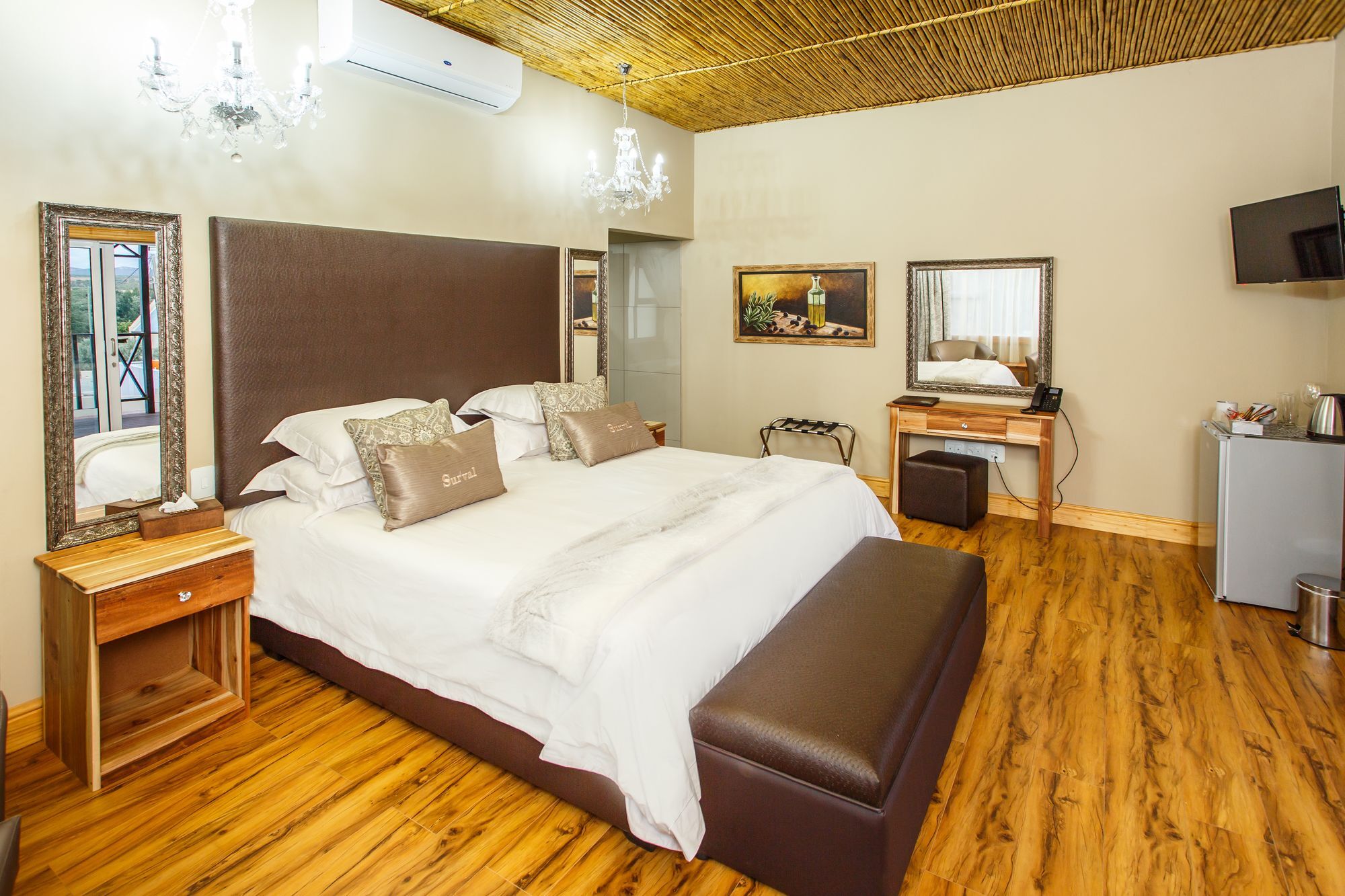 Surval Boutique Olive Estate Villa Оудсхорн Екстериор снимка